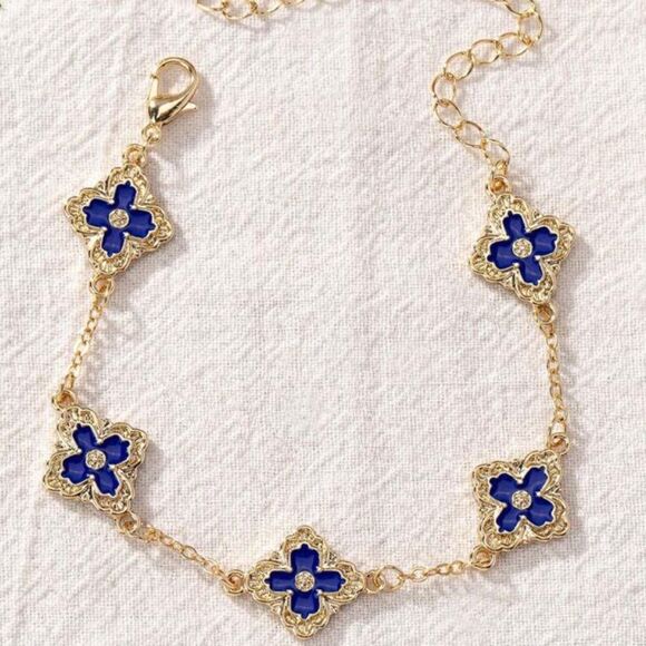 SALE 18k Stamped Gold Filled Vintage Navy Blue Celtic Clover Bracelet - Picture 2 of 7